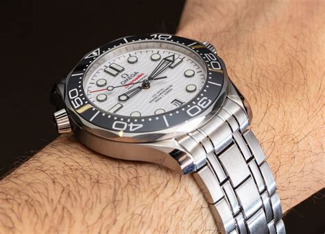 2011 omega seamaster professional|omega seamaster 300m white reviews.